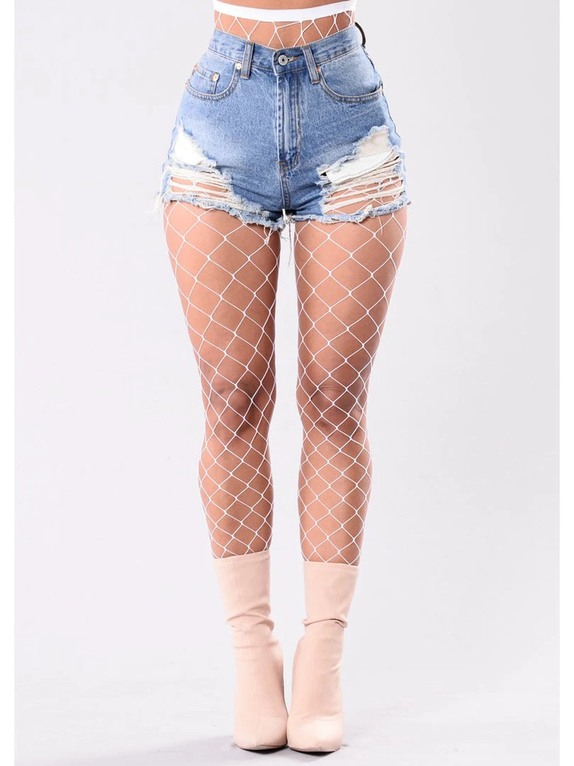 Leg Avenue Christmas Festival Favourite Diamond Fishnet Tights In White 1 Leg Avenue Christmas Festival Favourite Diamond Fishnet Tights In White